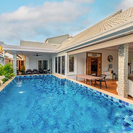 Gala Villa Патая Екстериор снимка